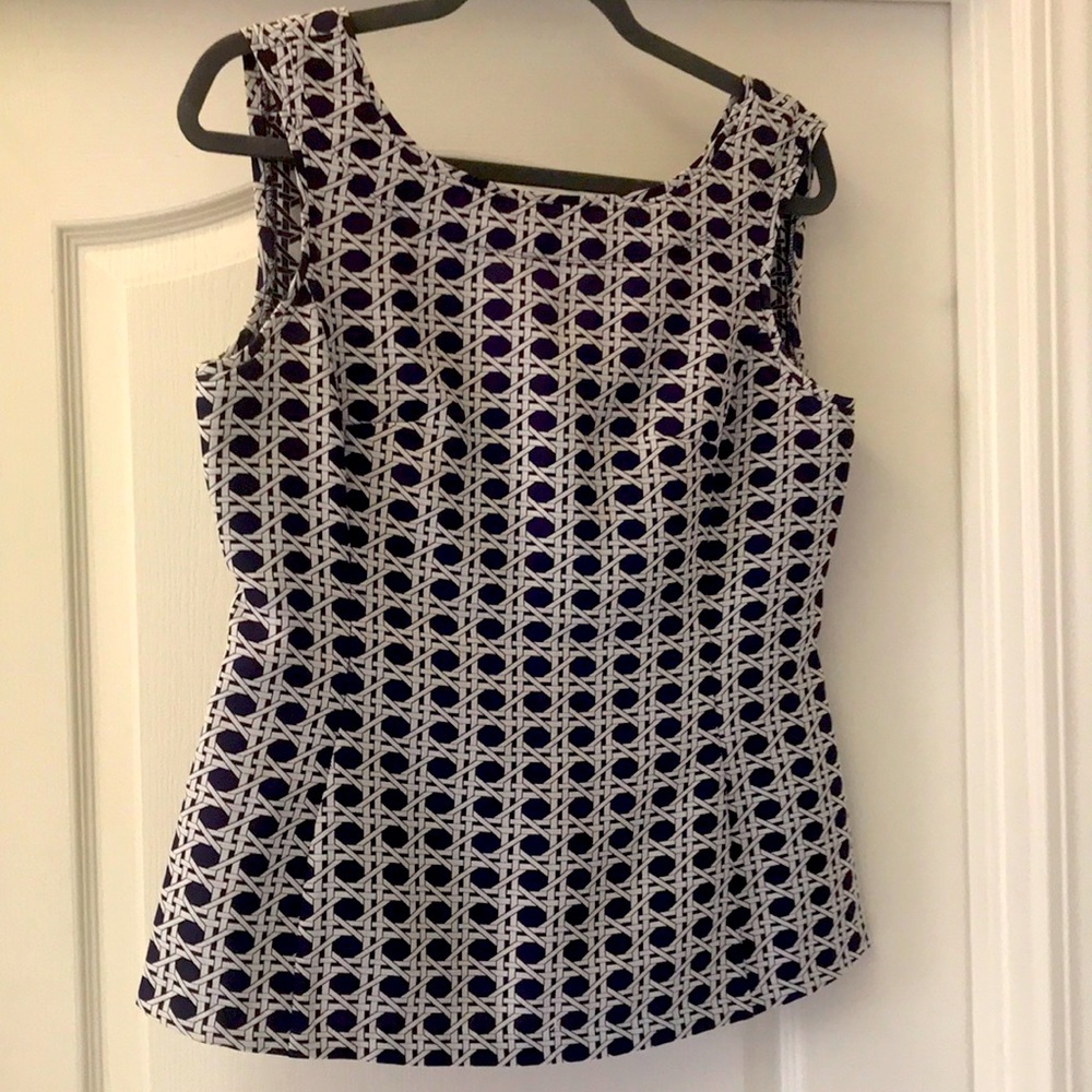 Print tailored tank.